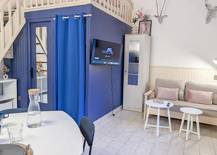 Large Practical With Parking In Front Of The Entrance Apartamento