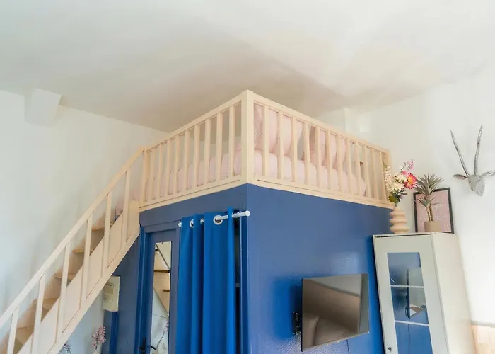 Apartamento Large Practical With Parking In Front Of The Entrance Tours